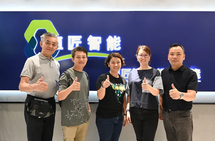 زيارة العميل