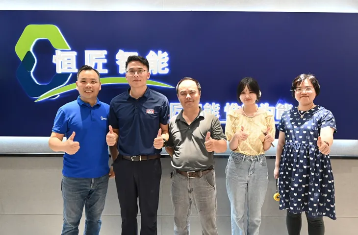 زيارة العميل